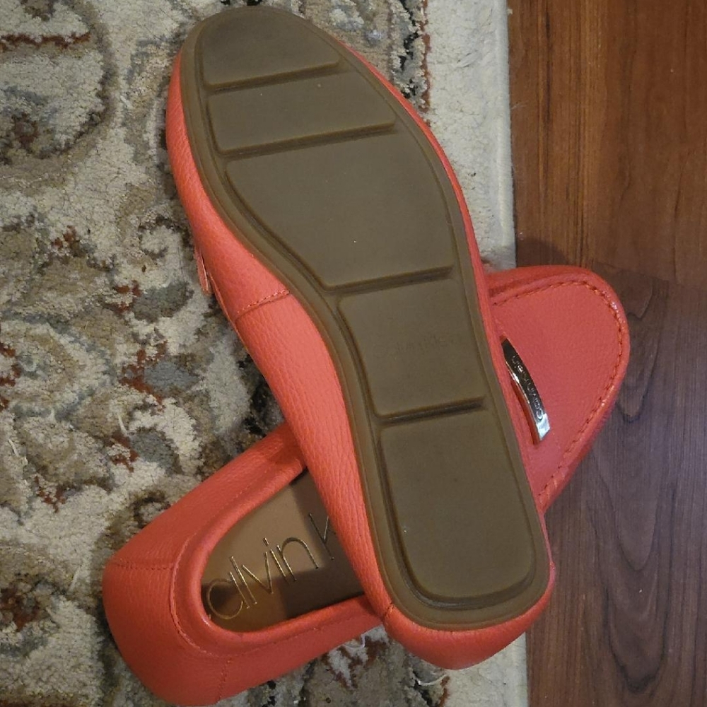 Calvin Klein Leta Loafer NWOT